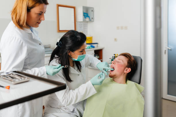 Best Broken or Cracked Tooth Emergency Dentist in Varnell, GA